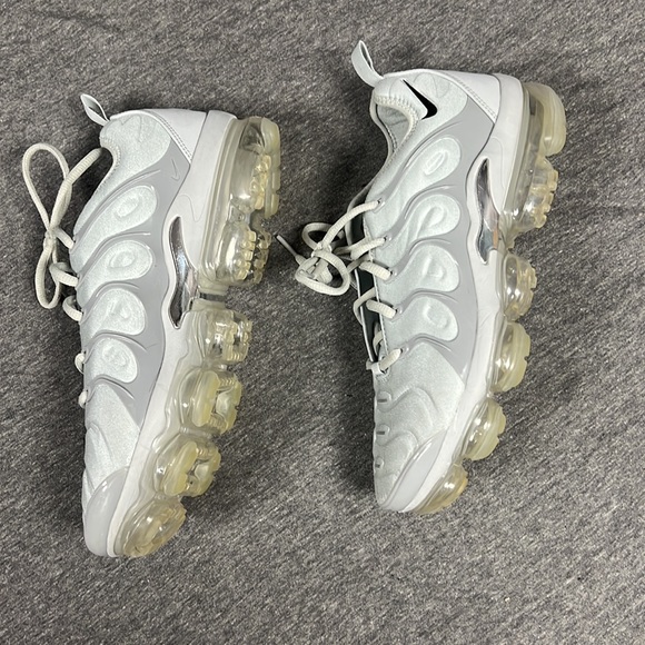 Nike Air VaporMax Plus Cool Grey, Size 10 - Picture 2 of 5